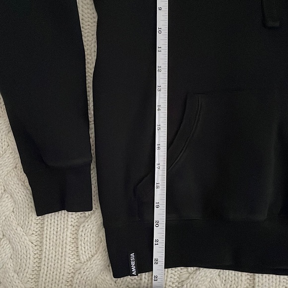 🌼2 for $20🌼 Amnesia Black Hoodie w/ Pizza Logo - Picture 6 of 7